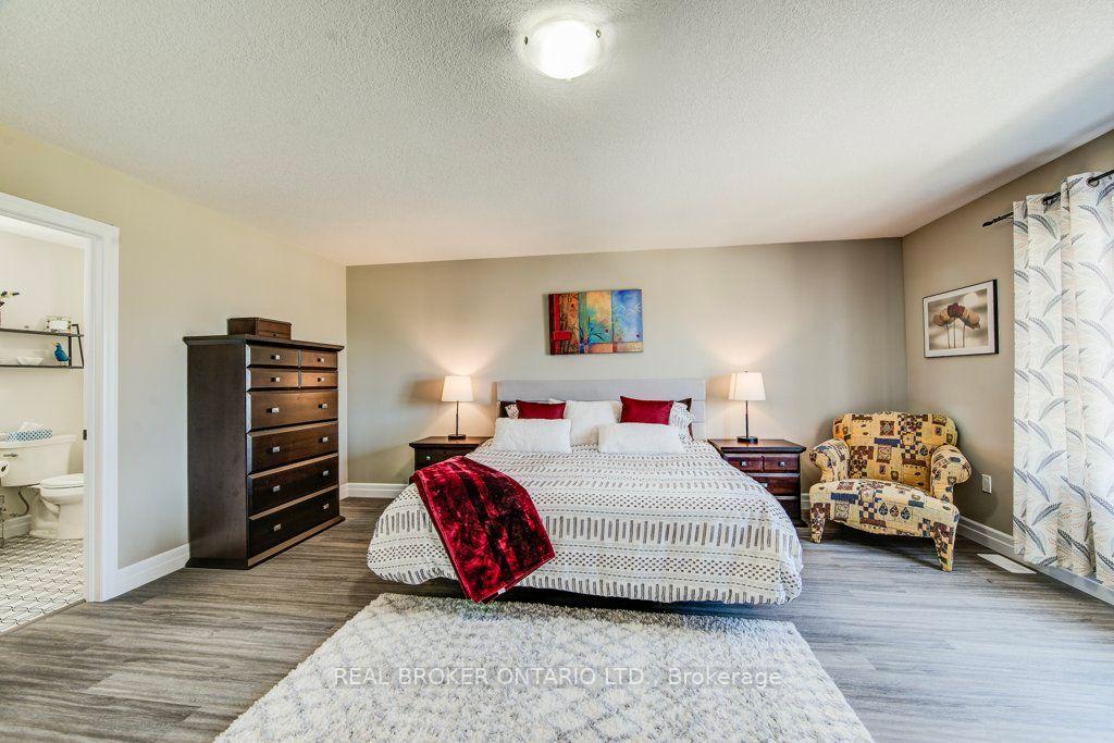 Photo 27 of 654 Wray Avenue S, North Perth, Listowel — HOMEH