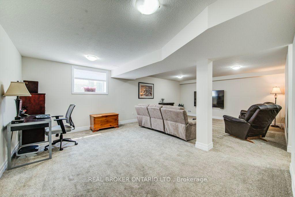 Photo 35 of 654 Wray Avenue S, North Perth, Listowel — HOMEH