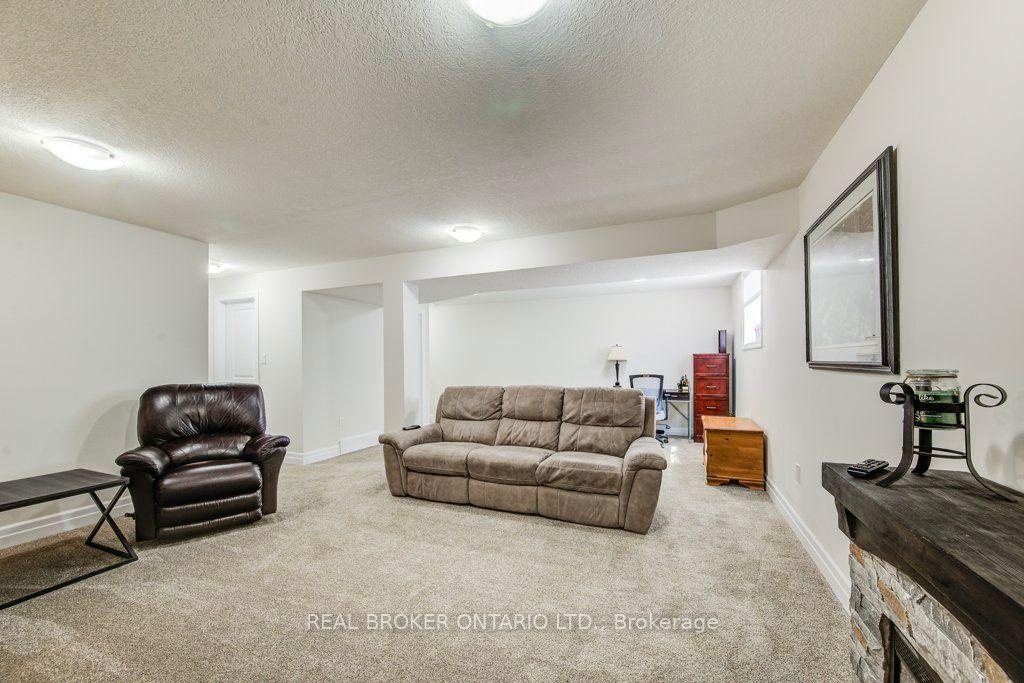 Photo 38 of 654 Wray Avenue S, North Perth, Listowel — HOMEH