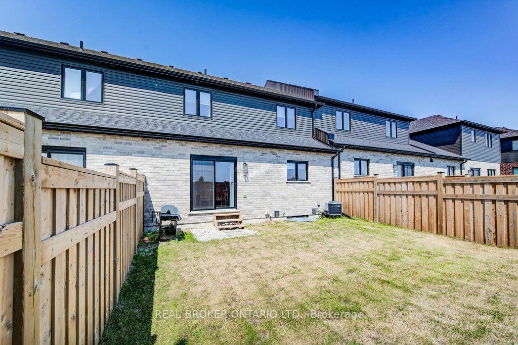 Photo 42 of 654 Wray Avenue S, North Perth, Listowel — HOMEH