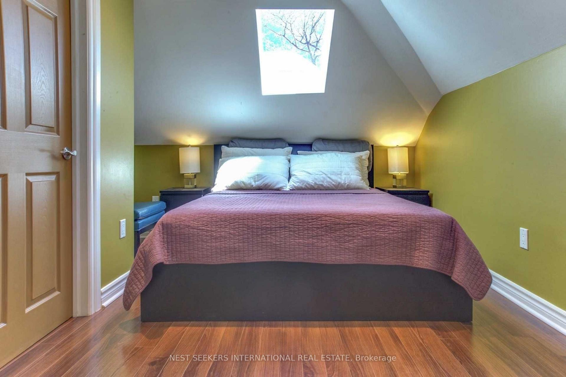 Photo 12 of Unit 2, 250 St Clair Avenue E, Toronto, Rosedale-Moore Park — HOMEH