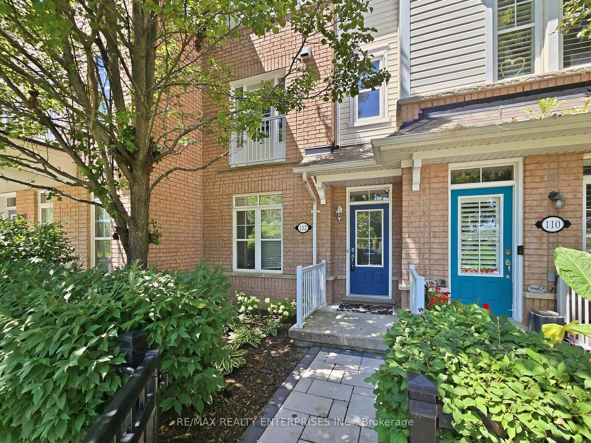 Photo 2 of 112 Harbourside Drive, Whitby, Port Whitby — HOMEH