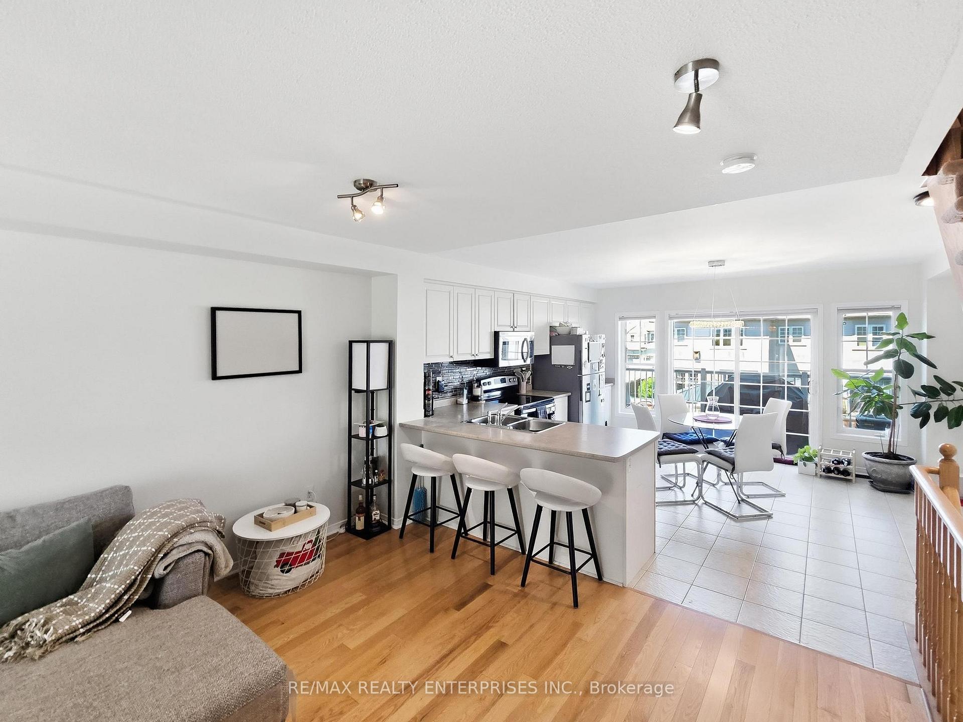 Photo 14 of 112 Harbourside Drive, Whitby, Port Whitby — HOMEH