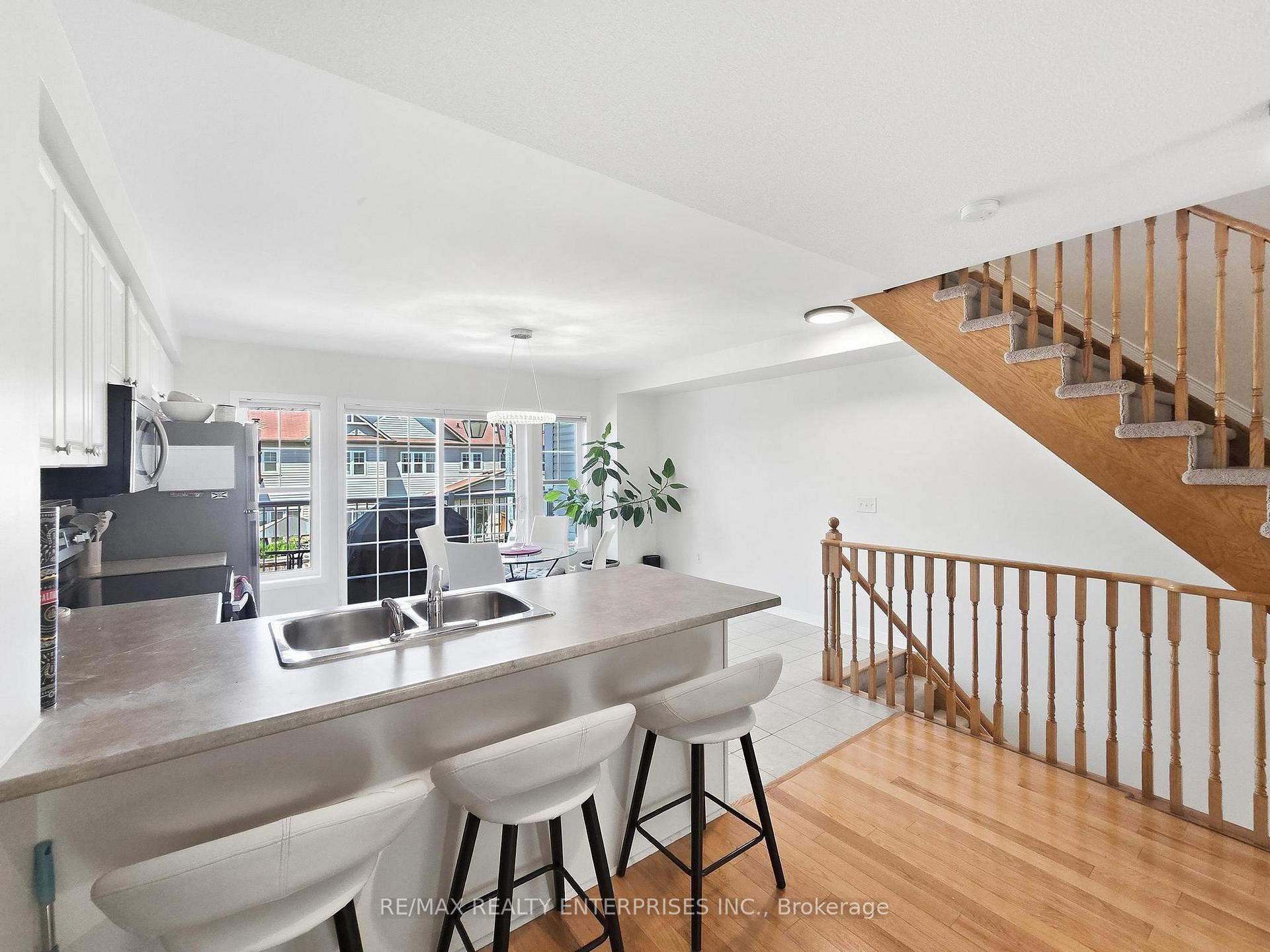 Photo 15 of 112 Harbourside Drive, Whitby, Port Whitby — HOMEH