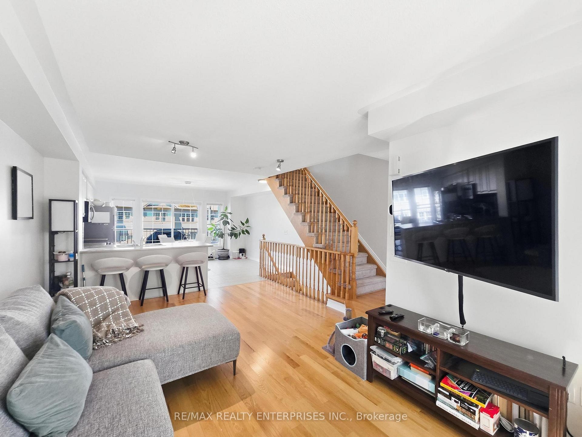 Photo 17 of 112 Harbourside Drive, Whitby, Port Whitby — HOMEH