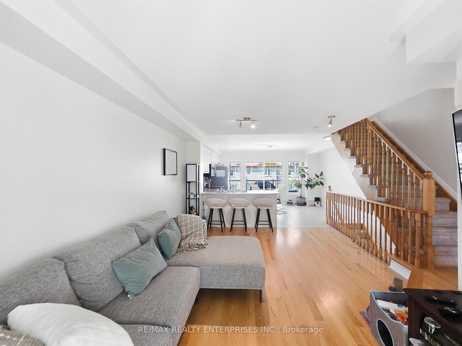 Photo 18 of 112 Harbourside Drive, Whitby, Port Whitby — HOMEH