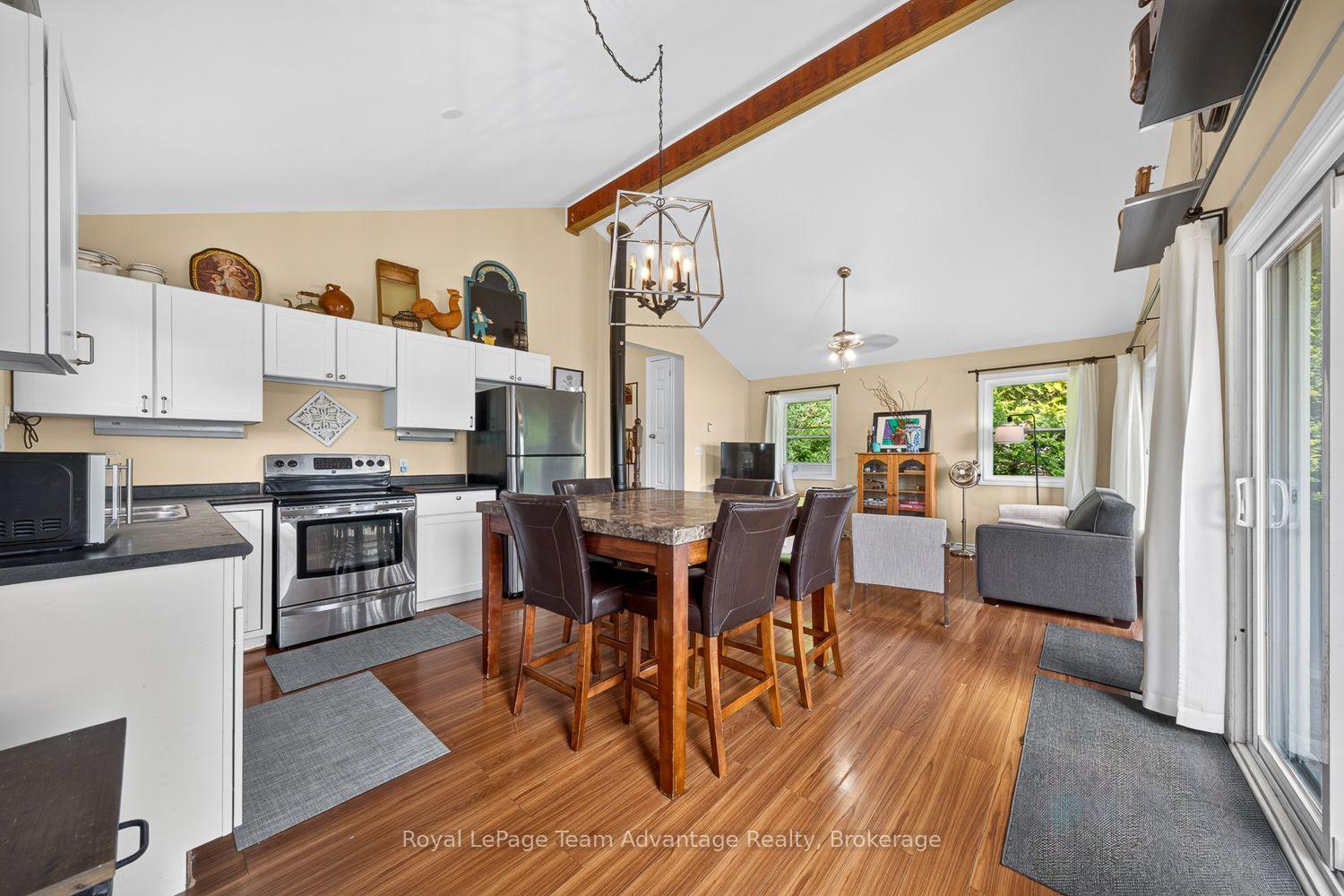 Photo 12 of Unit 9, 7 Silver Point Road, Seguin — HOMEH