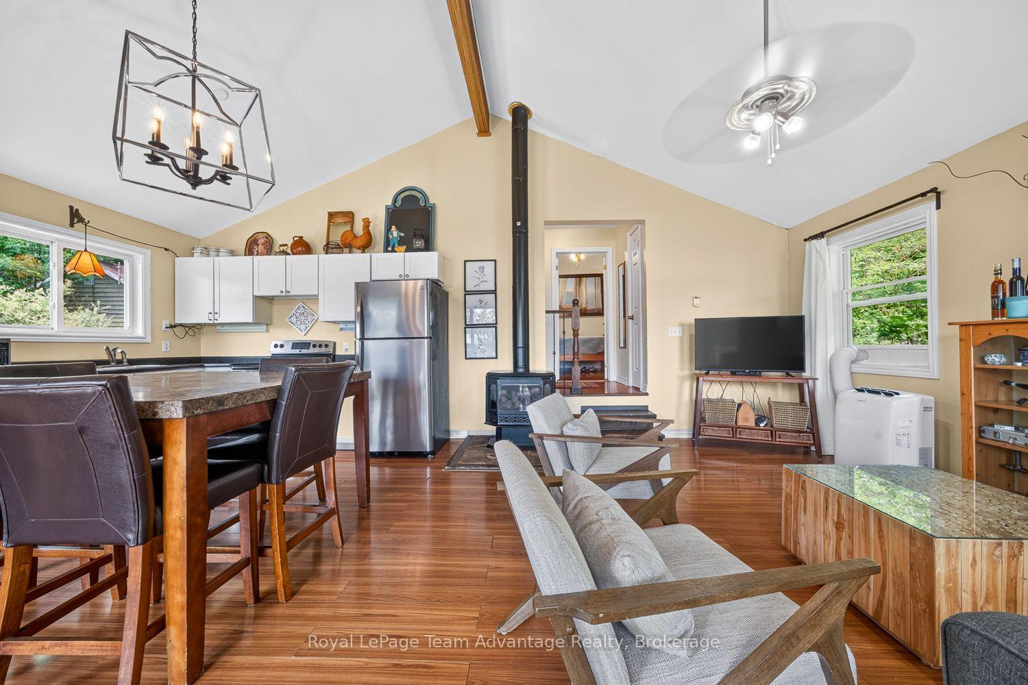 Photo 17 of Unit 9, 7 Silver Point Road, Seguin — HOMEH