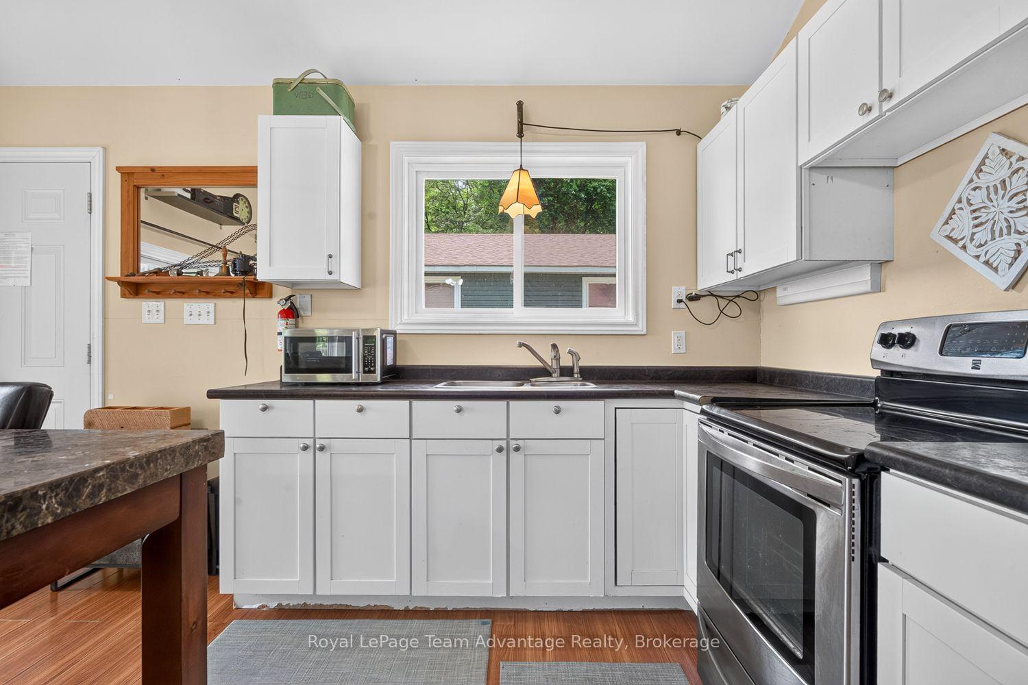 Photo 20 of Unit 9, 7 Silver Point Road, Seguin — HOMEH