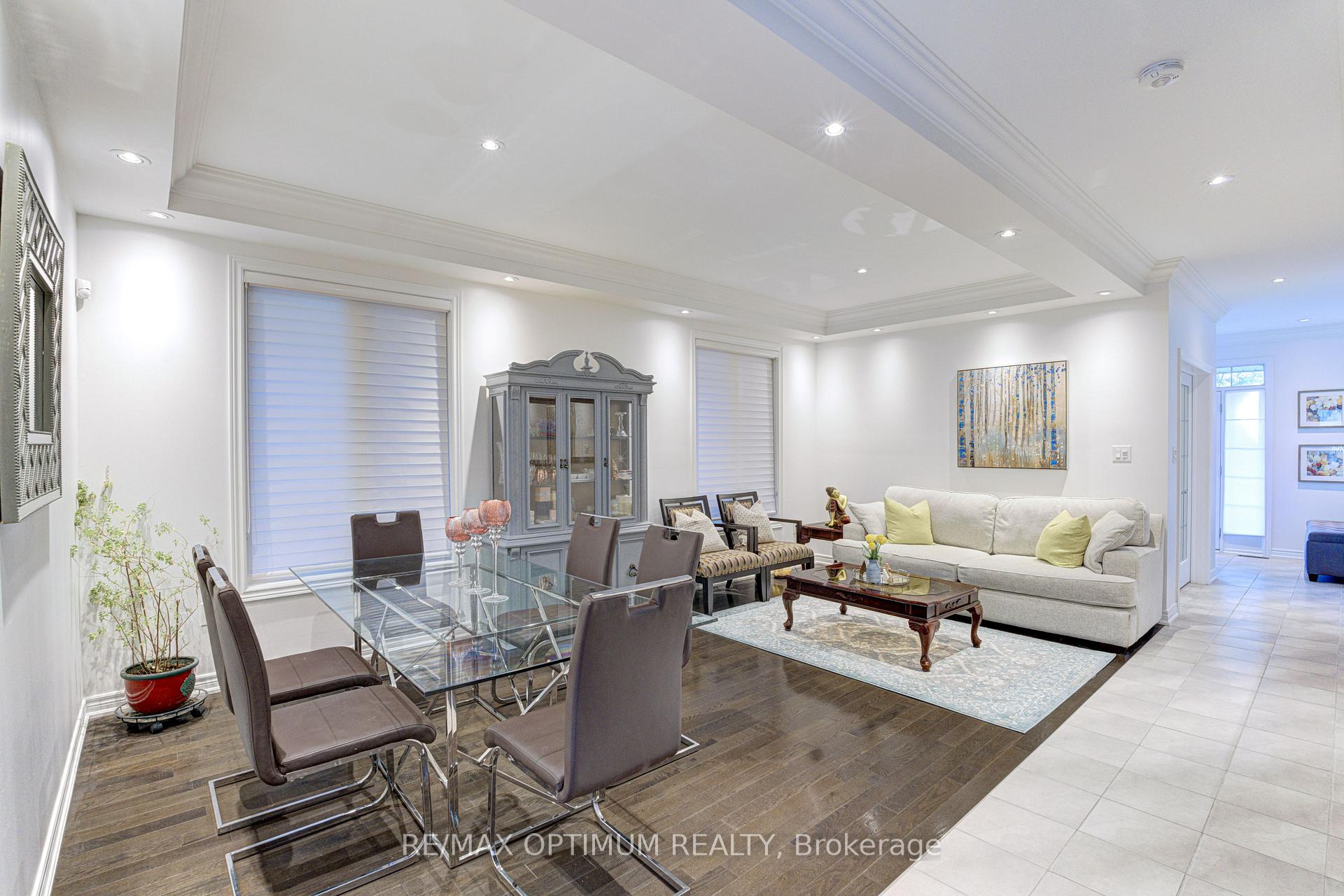 Photo 8 of 46 Sliprock Crescent, Brampton, Credit Valley — HOMEH