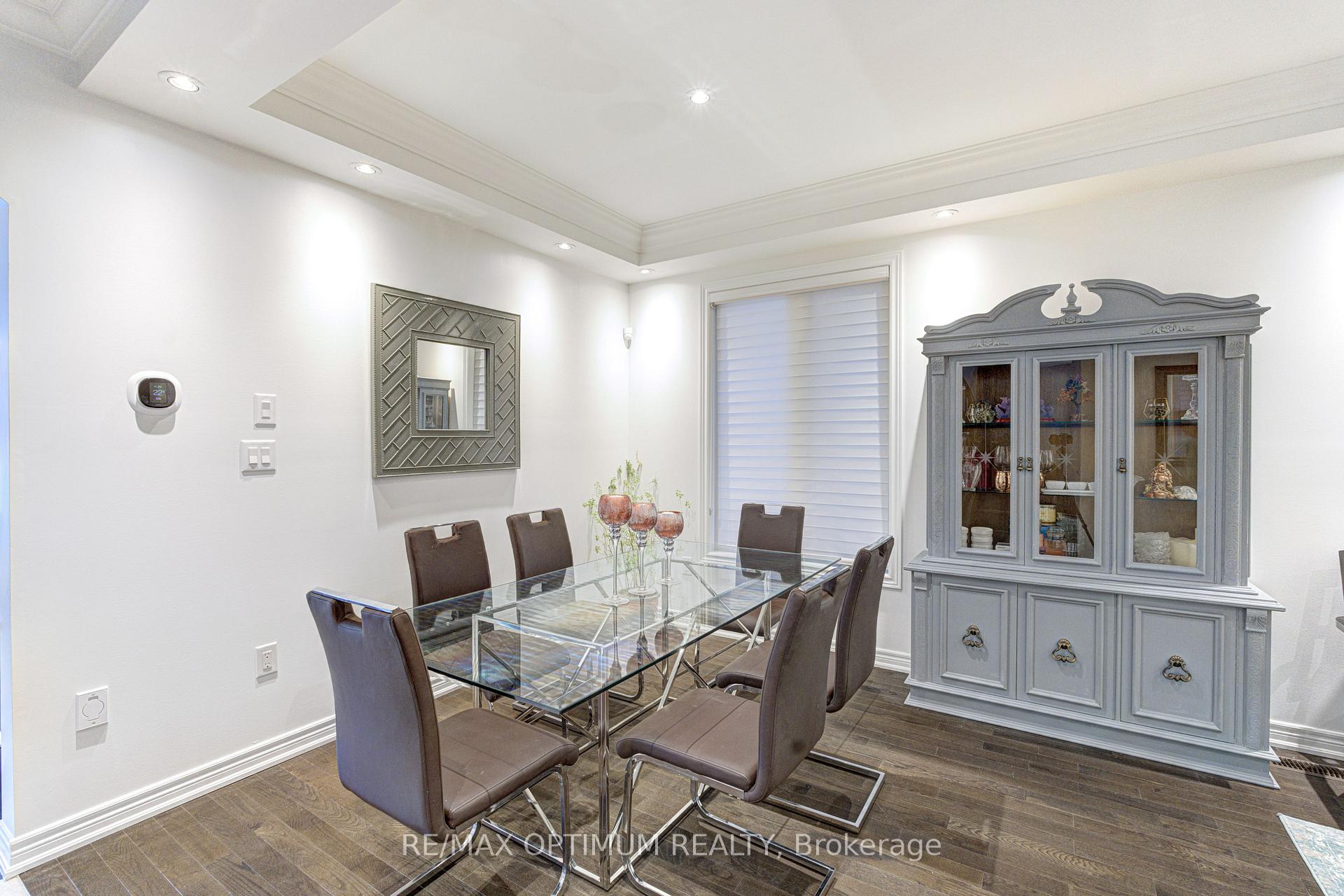Photo 10 of 46 Sliprock Crescent, Brampton, Credit Valley — HOMEH