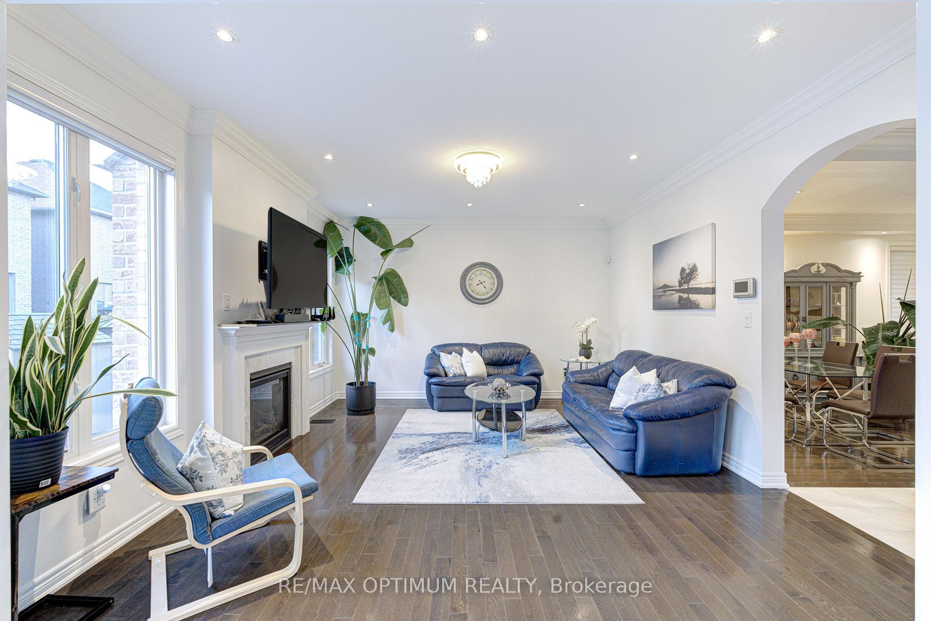 Photo 13 of 46 Sliprock Crescent, Brampton, Credit Valley — HOMEH