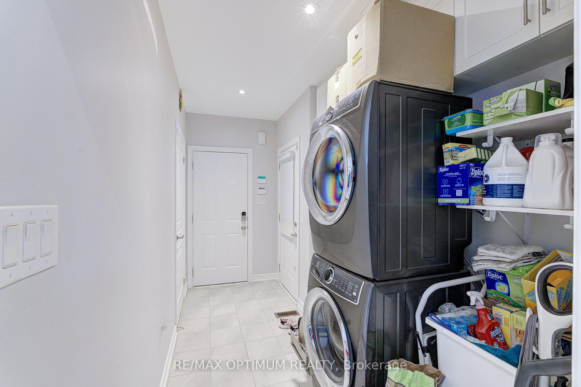Photo 20 of 46 Sliprock Crescent, Brampton, Credit Valley — HOMEH