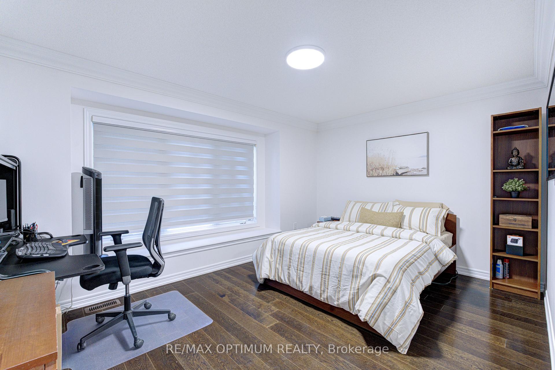 Photo 28 of 46 Sliprock Crescent, Brampton, Credit Valley — HOMEH