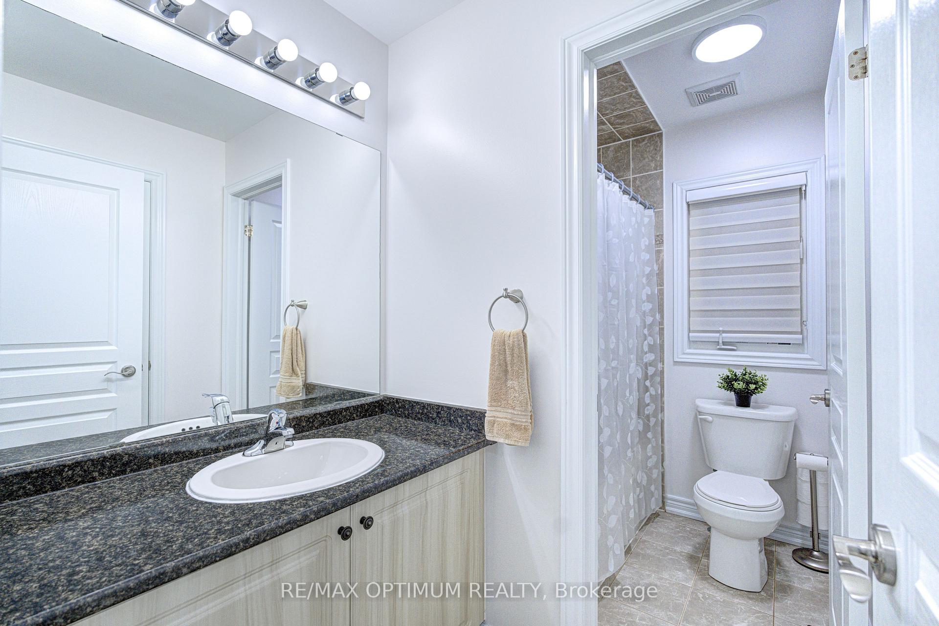 Photo 30 of 46 Sliprock Crescent, Brampton, Credit Valley — HOMEH