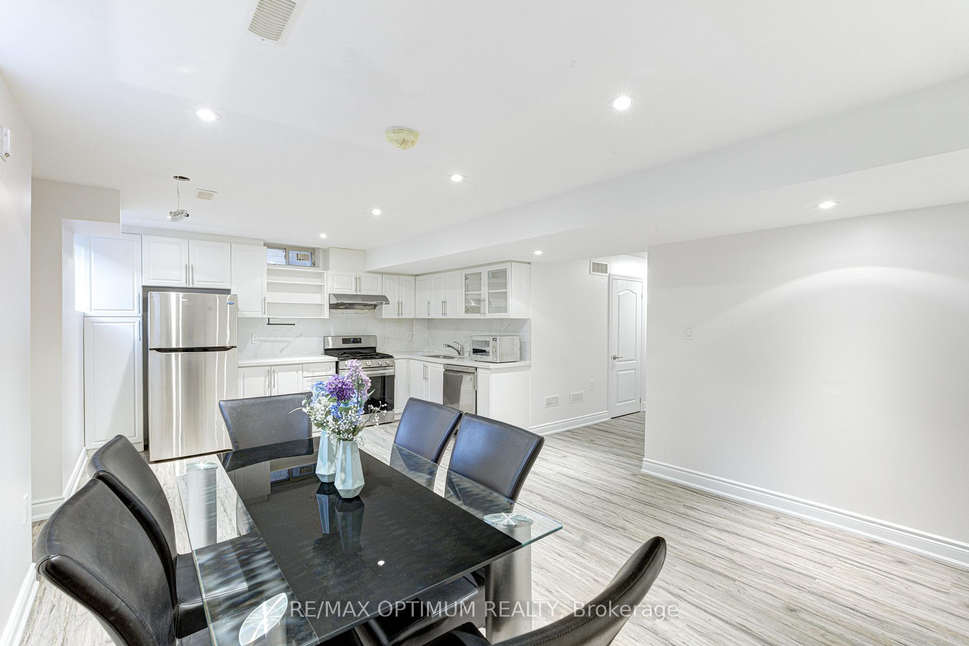 Photo 40 of 46 Sliprock Crescent, Brampton, Credit Valley — HOMEH