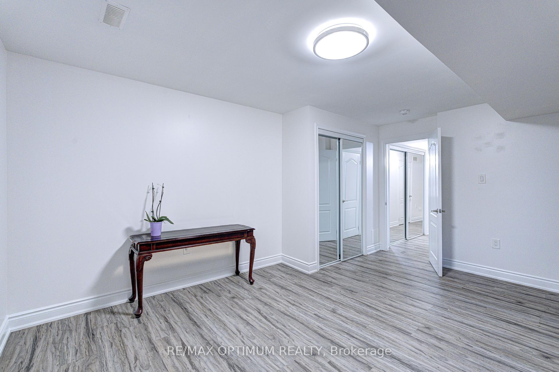 Photo 43 of 46 Sliprock Crescent, Brampton, Credit Valley — HOMEH