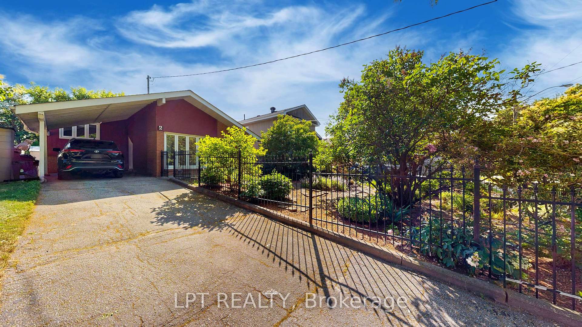 Front of 6 Abbottswood Road