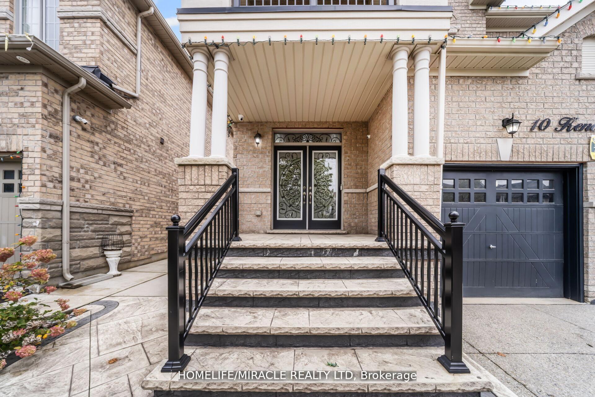 Photo 5 of 10 Kenora Street, Brampton, Credit Valley — HOMEH