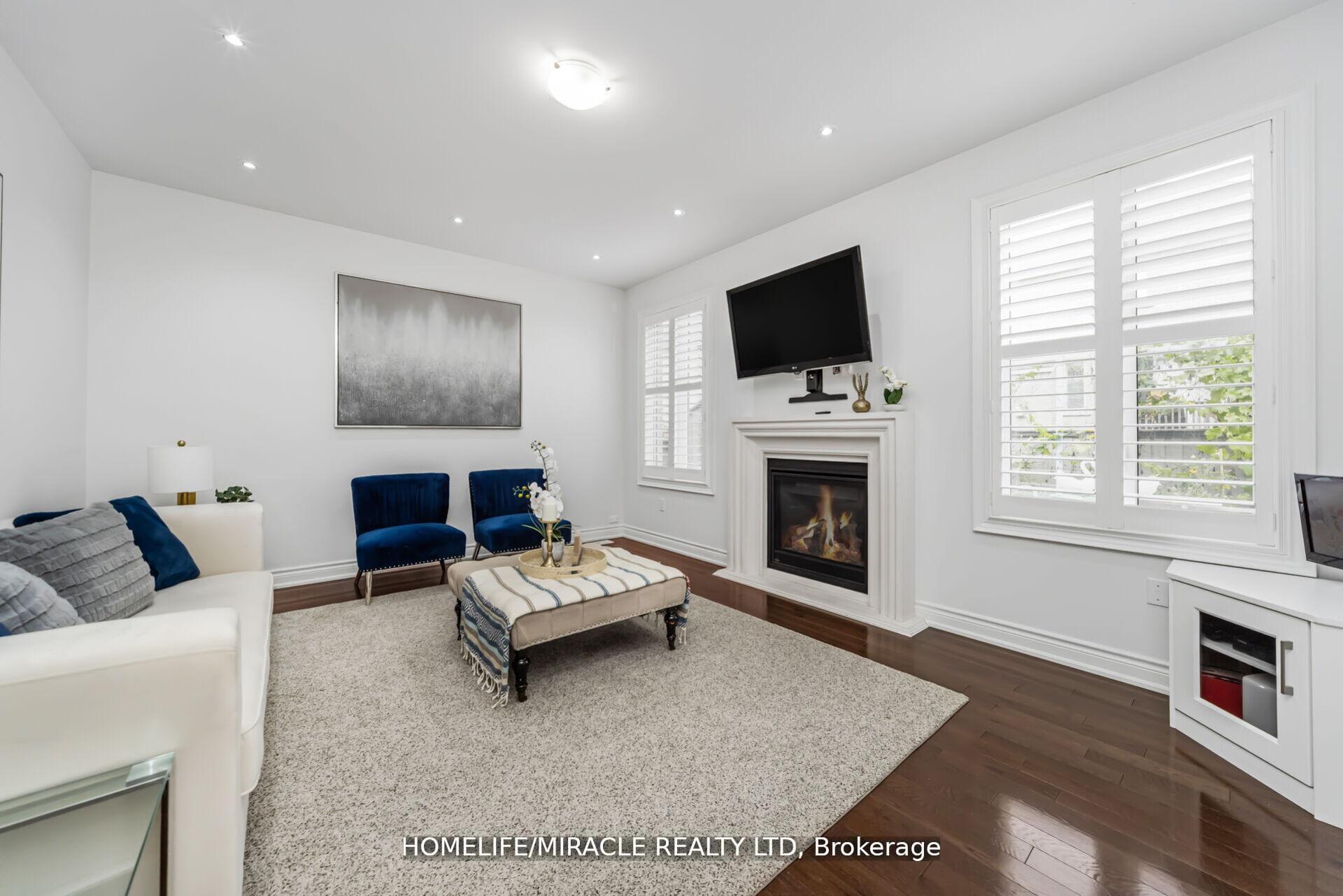 Photo 11 of 10 Kenora Street, Brampton, Credit Valley — HOMEH