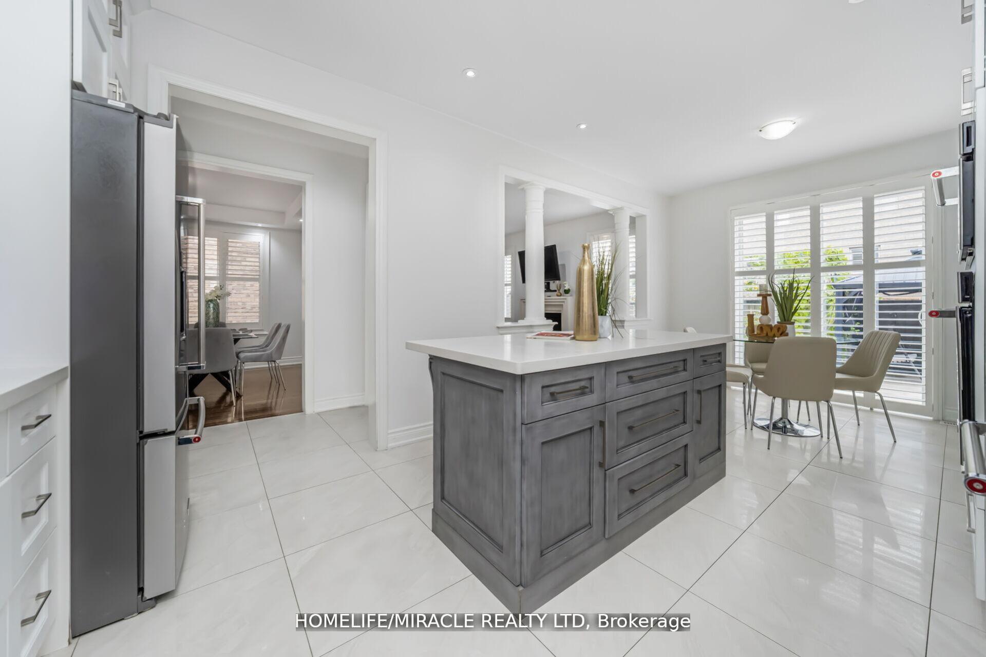 Photo 17 of 10 Kenora Street, Brampton, Credit Valley — HOMEH