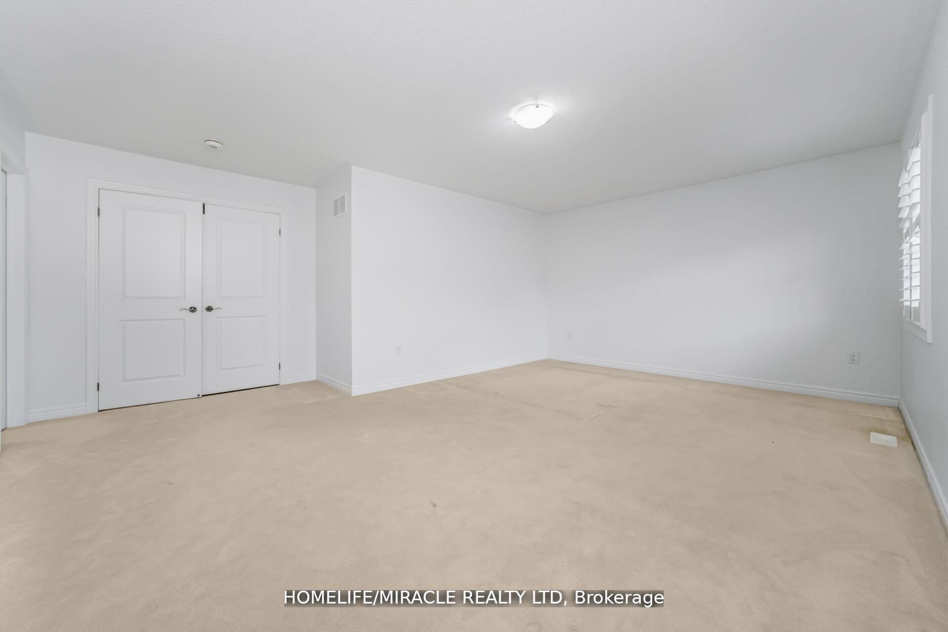 Photo 23 of 10 Kenora Street, Brampton, Credit Valley — HOMEH