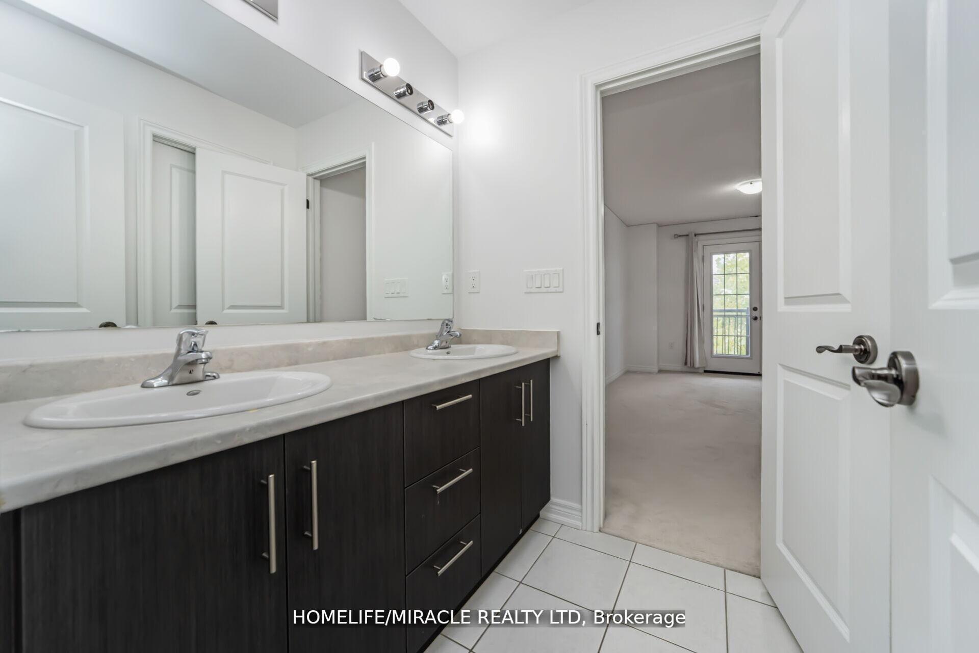 Photo 32 of 10 Kenora Street, Brampton, Credit Valley — HOMEH