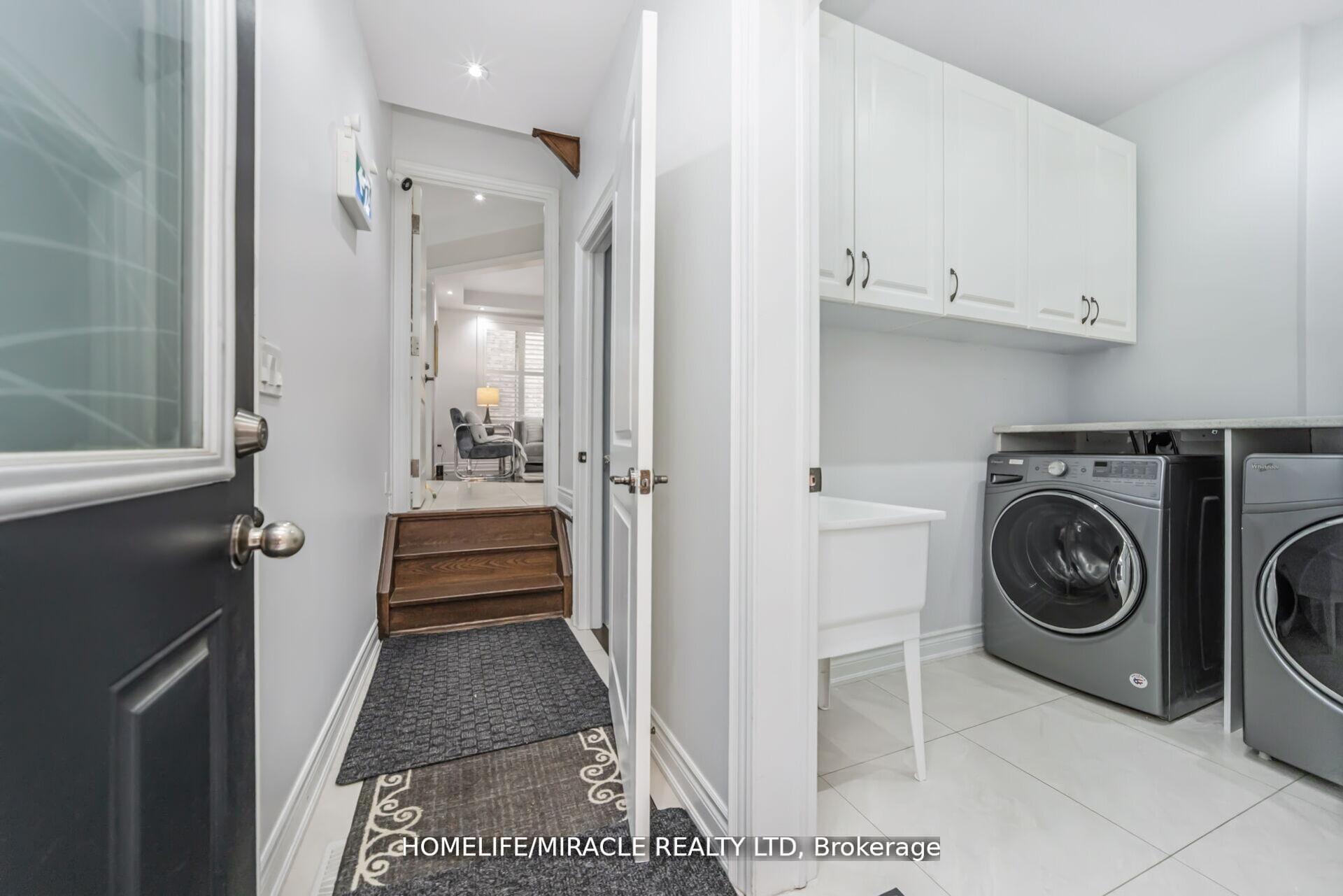 Photo 38 of 10 Kenora Street, Brampton, Credit Valley — HOMEH