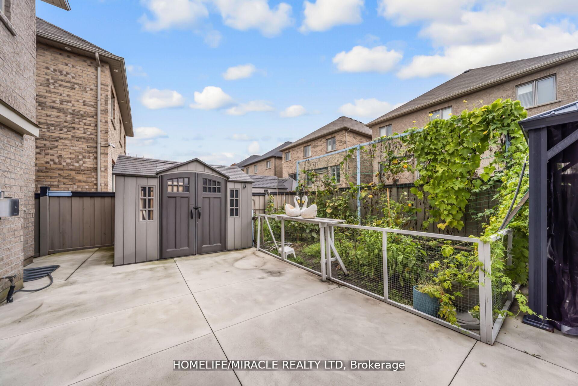 Photo 45 of 10 Kenora Street, Brampton, Credit Valley — HOMEH