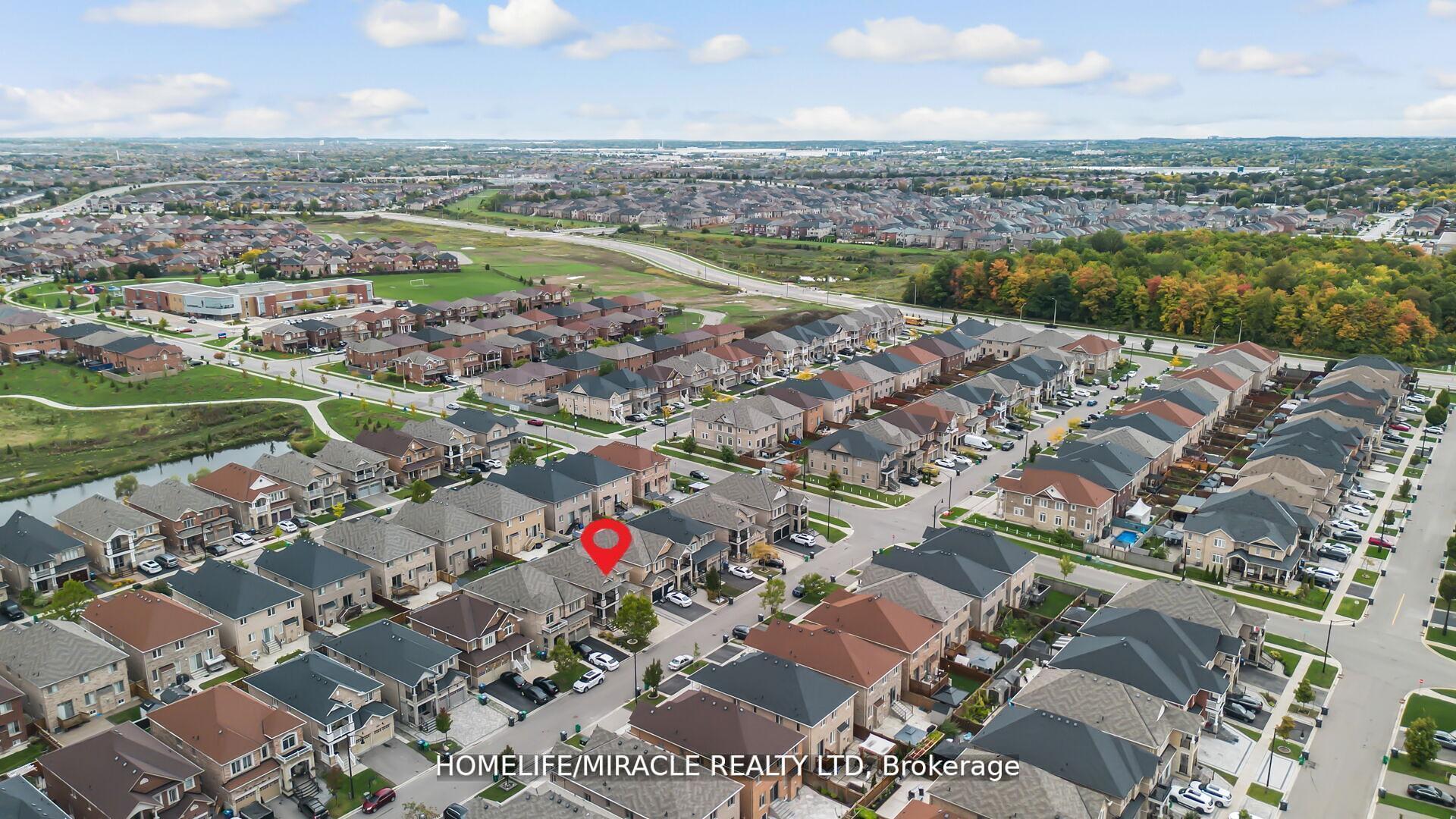 Photo 50 of 10 Kenora Street, Brampton, Credit Valley — HOMEH