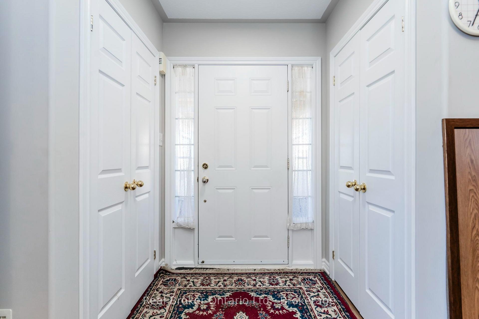 Photo 6 of 255 Yonge Street, Midland — HOMEH