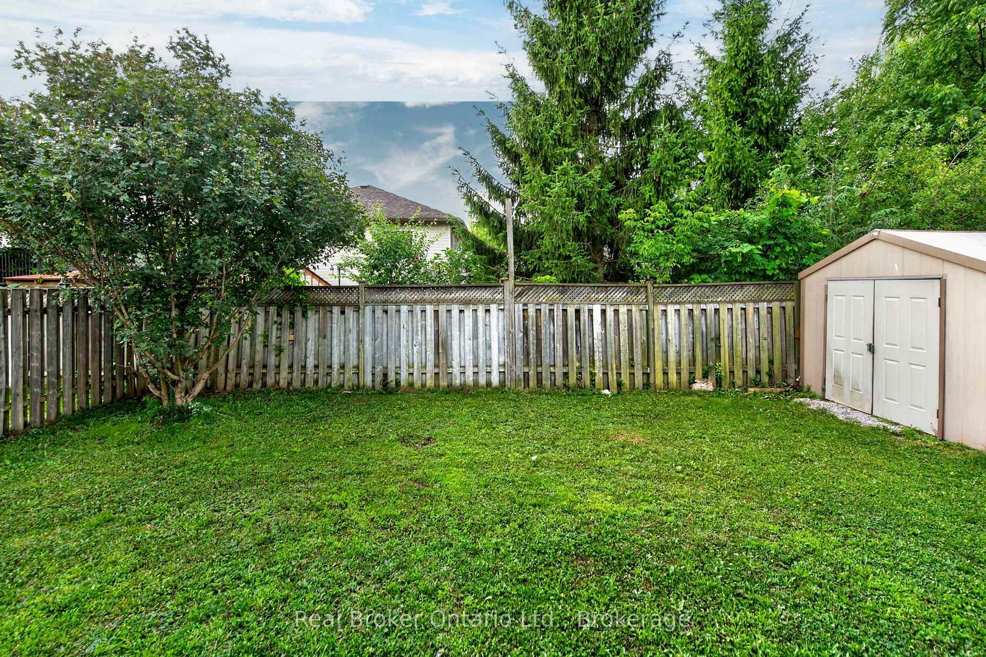 Photo 19 of 255 Yonge Street, Midland — HOMEH