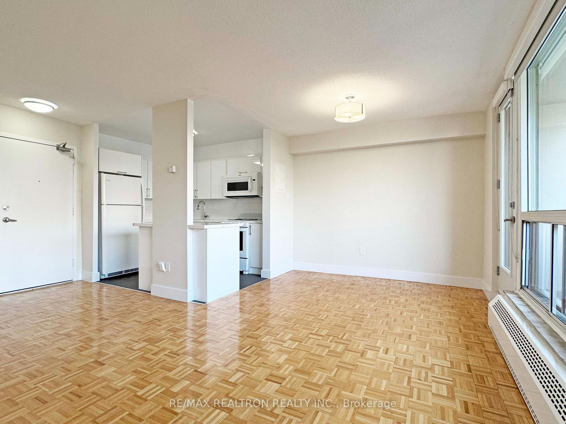 Photo 4 of Unit 510, 666 Spadina Avenue, Toronto, University — HOMEH