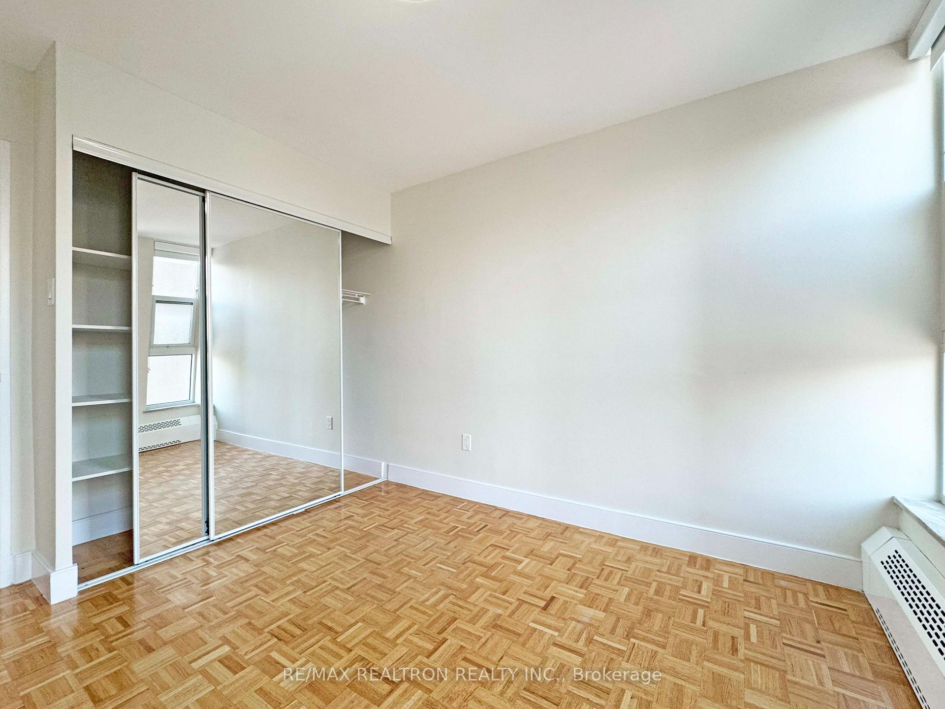 Photo 12 of Unit 510, 666 Spadina Avenue, Toronto, University — HOMEH