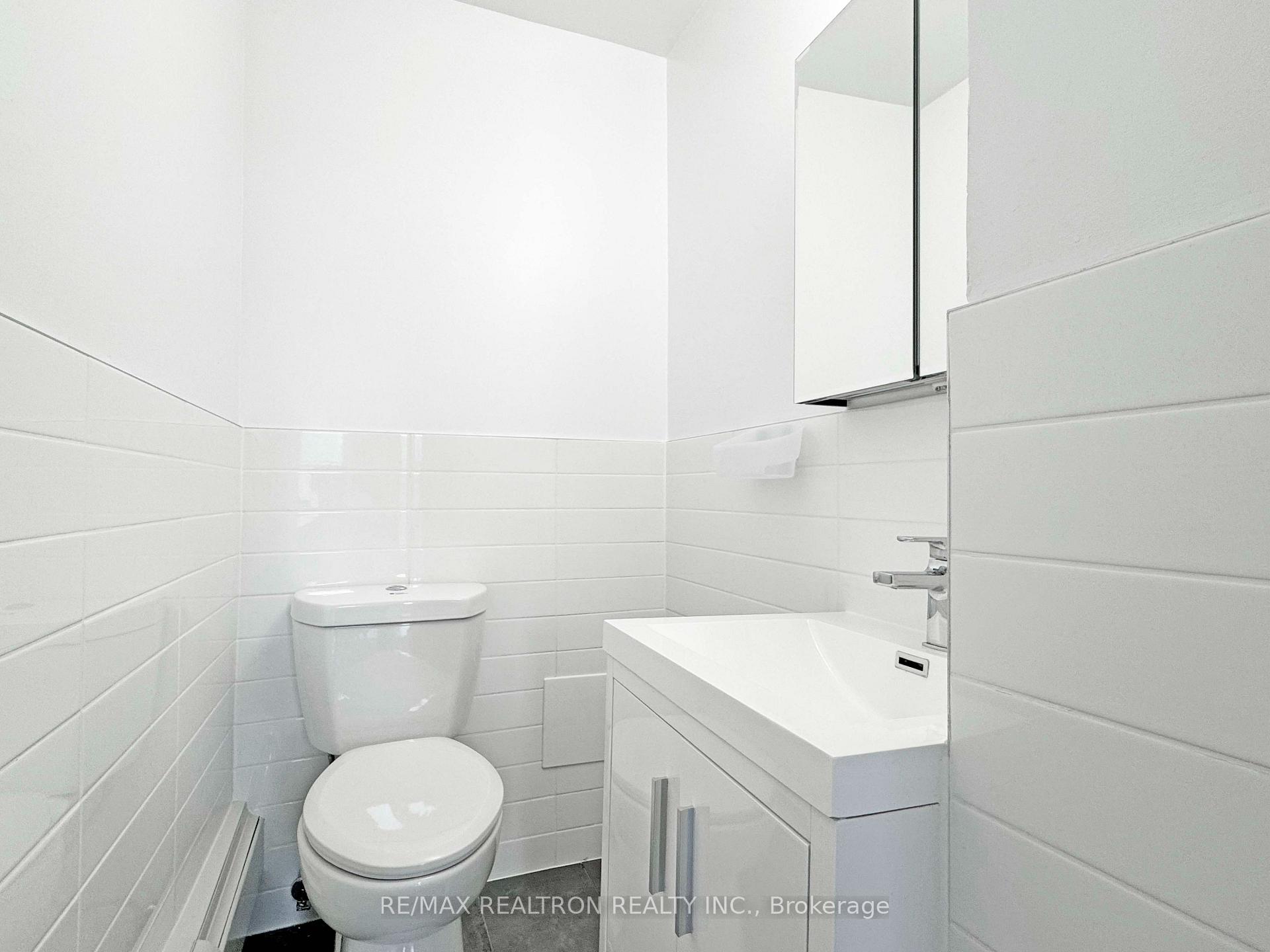 Photo 18 of Unit 510, 666 Spadina Avenue, Toronto, University — HOMEH