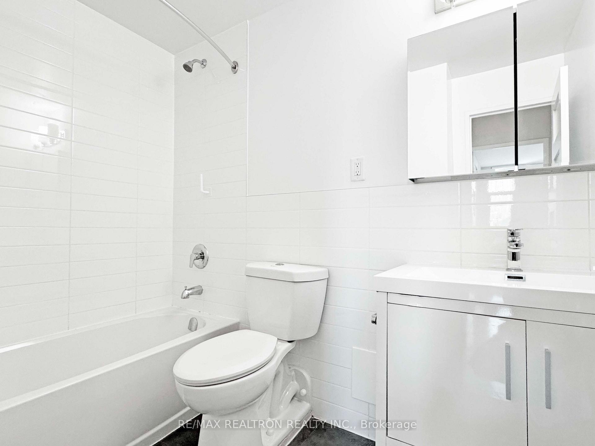 Photo 20 of Unit 510, 666 Spadina Avenue, Toronto, University — HOMEH