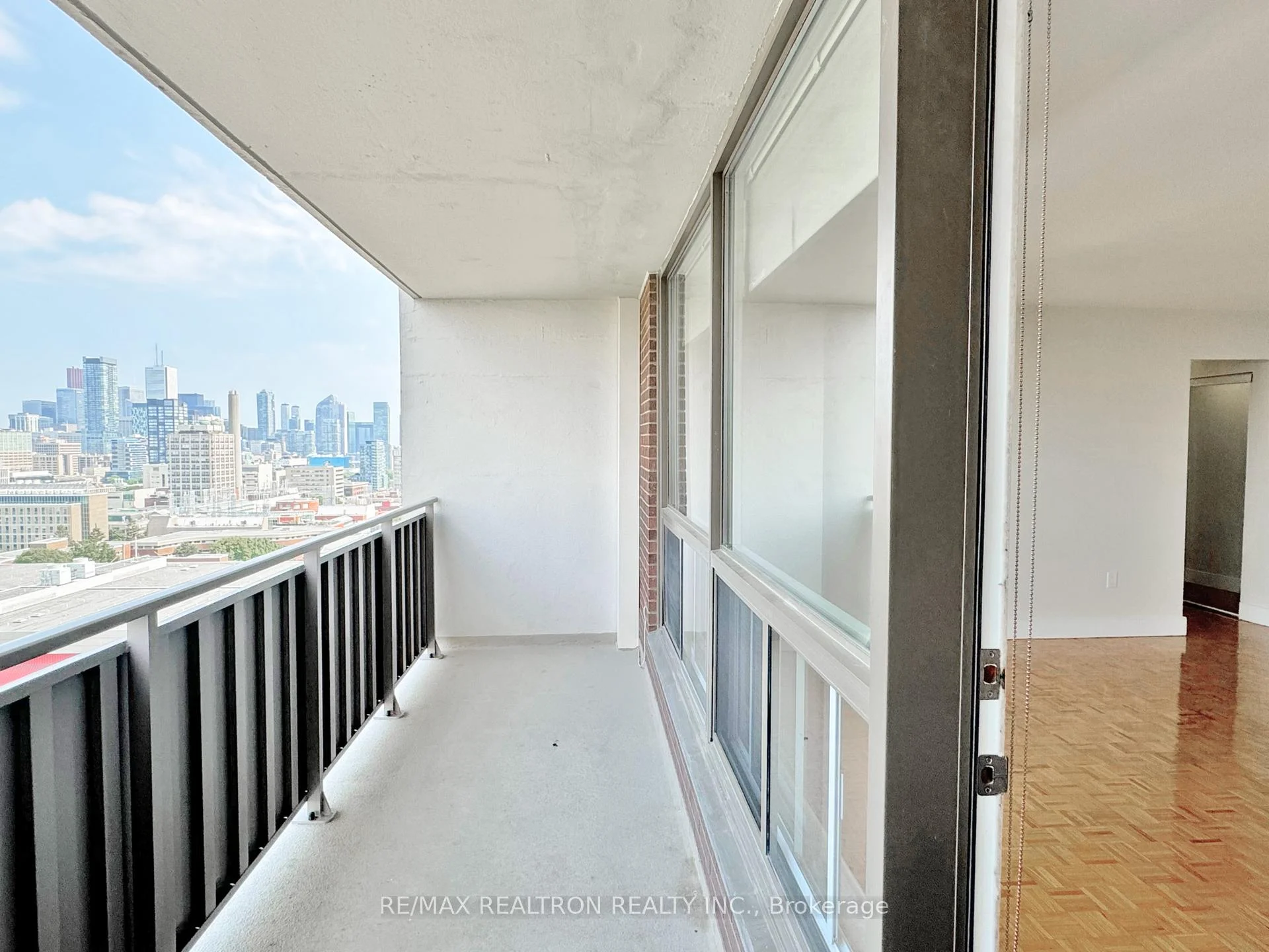 Photo 25 of Unit 510, 666 Spadina Avenue, Toronto, University — HOMEH
