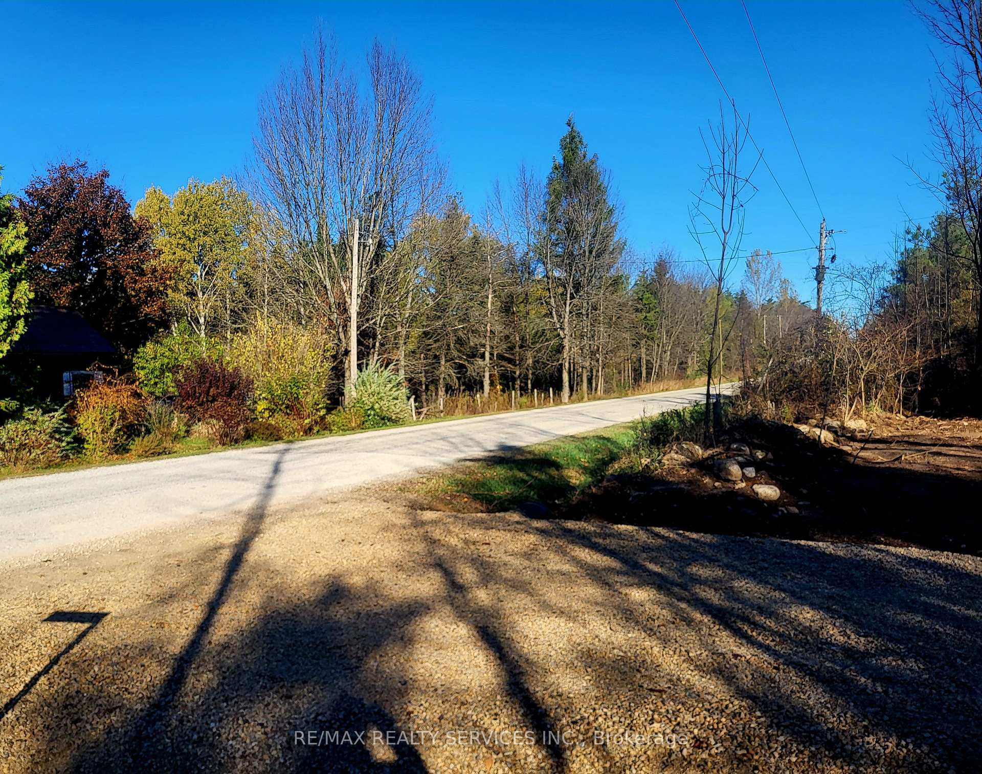 Photo 3 of 395421 Concession 2 Road, Chatsworth — HOMEH