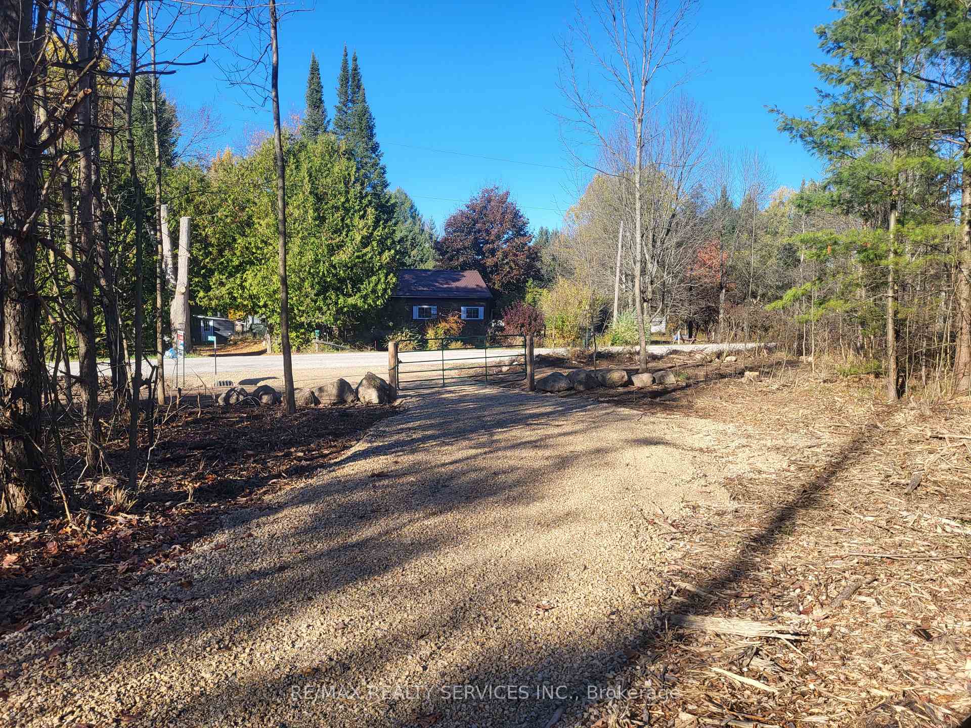Photo 5 of 395421 Concession 2 Road, Chatsworth — HOMEH