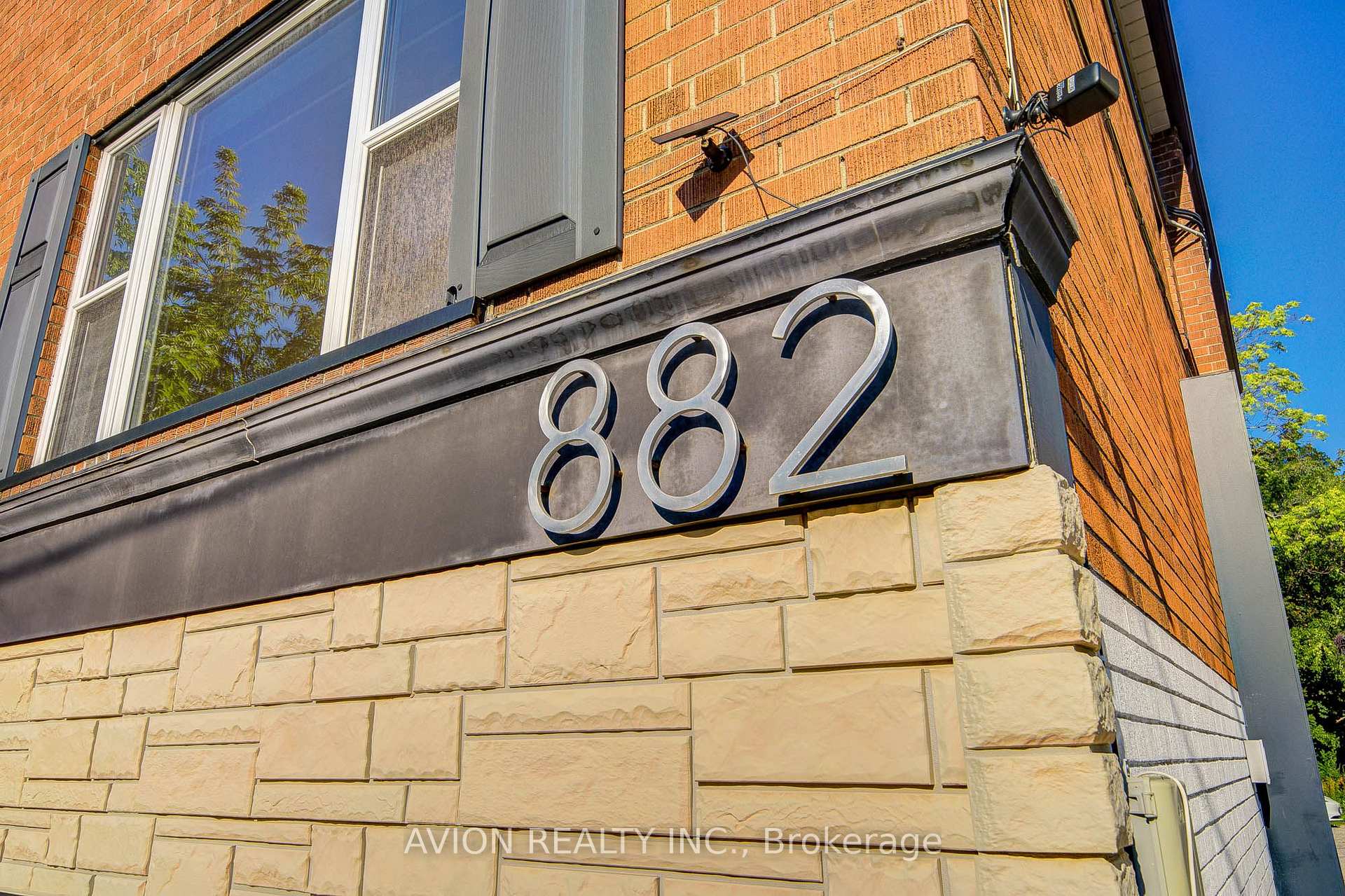 Photo 2 of Unit Unit 2, 882 Broadview Avenue, Toronto, Playter Estates-Danforth — HOMEH