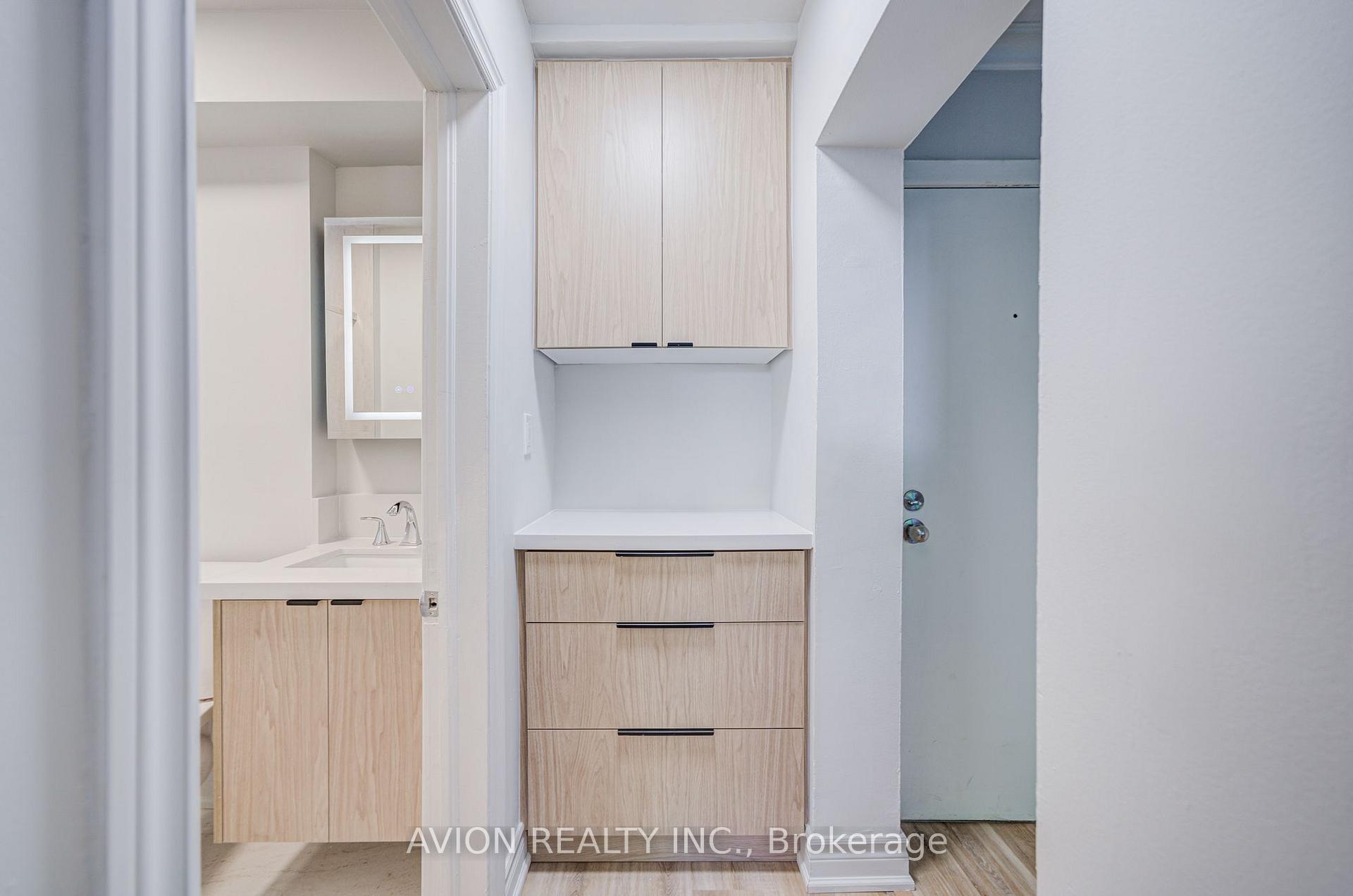 Photo 6 of Unit Unit 2, 882 Broadview Avenue, Toronto, Playter Estates-Danforth — HOMEH