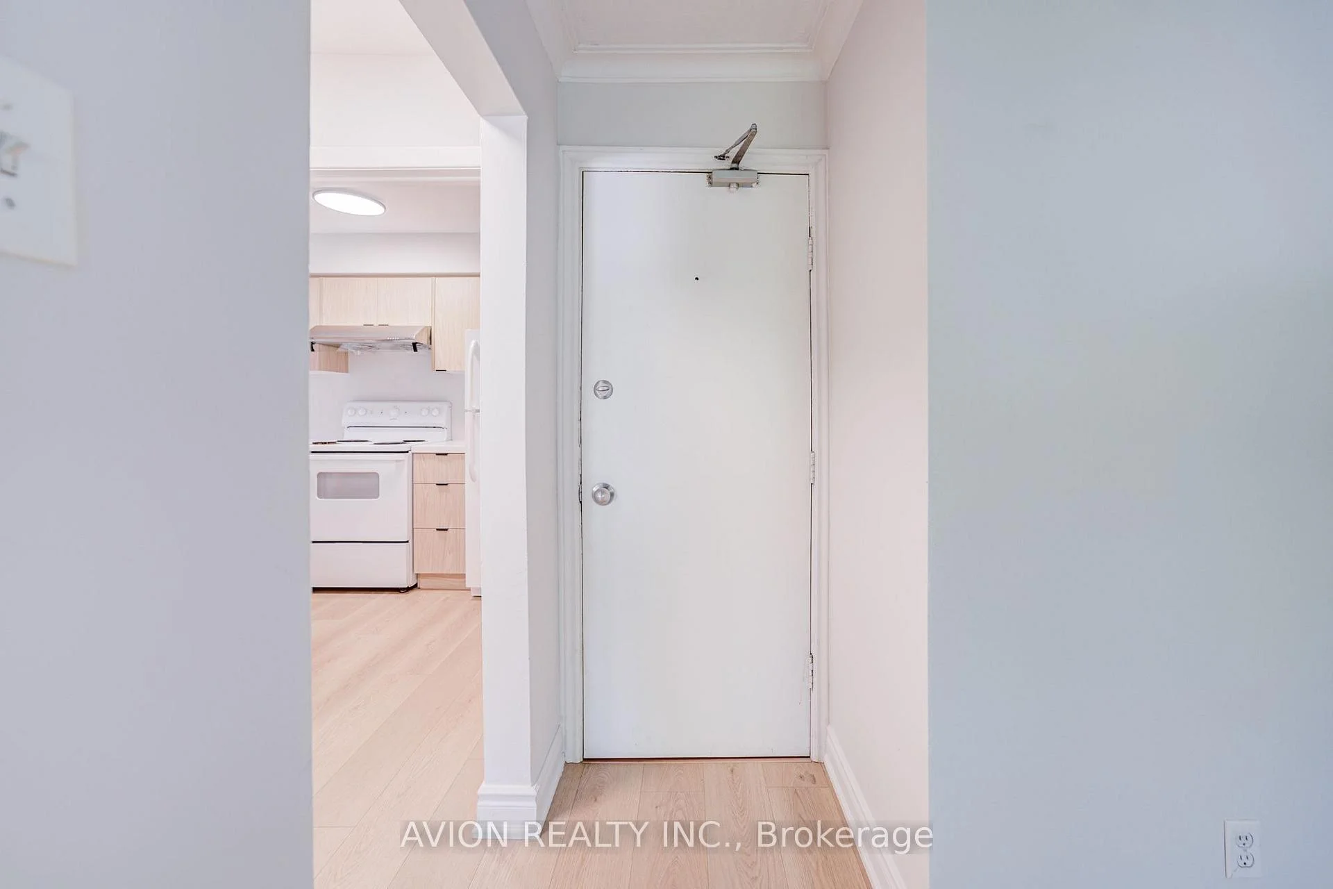 Photo 10 of Unit Unit 1, 882 Broadview Avenue, Toronto, Playter Estates-Danforth — HOMEH