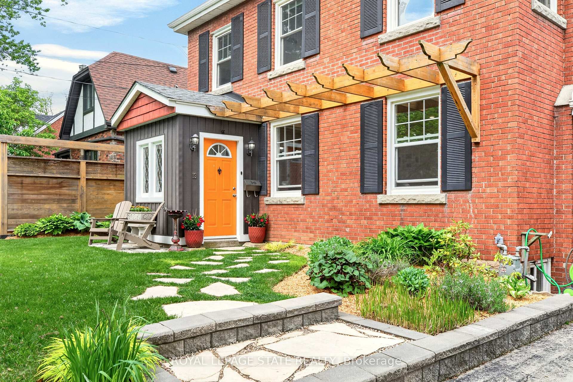 Front of 13 Tweedsmuir Avenue