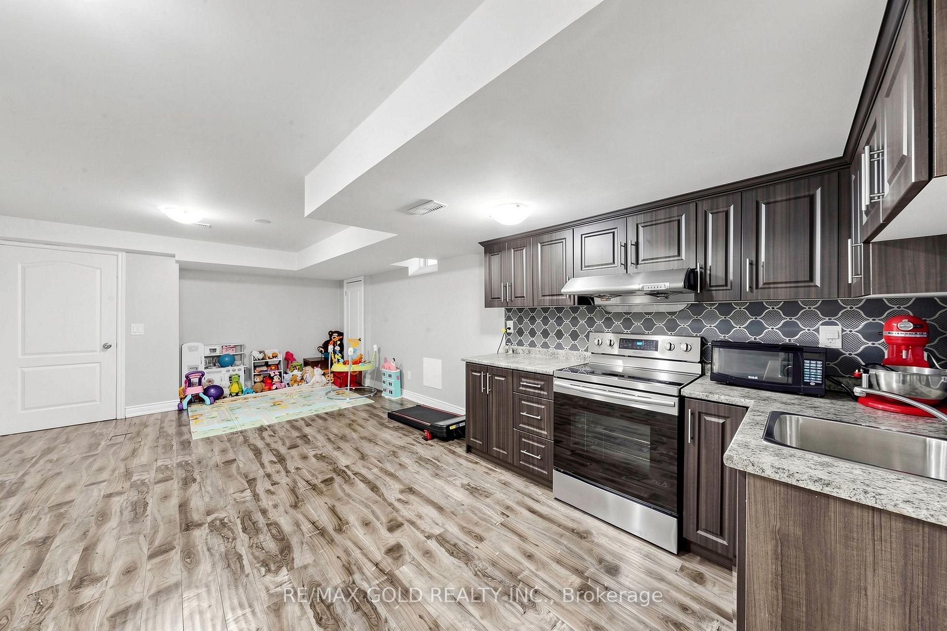 Photo 41 of 13 Fringetree Road, Brampton, Sandringham-Wellington North — HOMEH