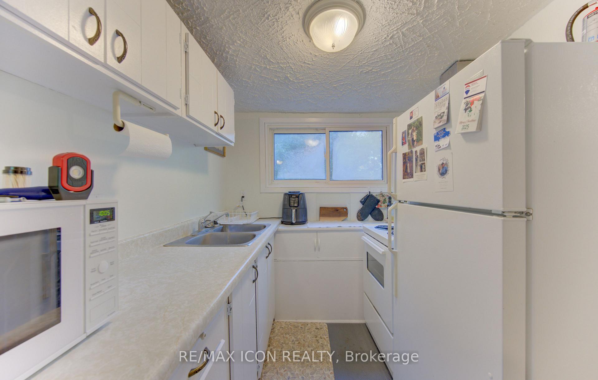 Photo 35 of 63 Birch Street, Cambridge, Christopher-Champlain — HOMEH