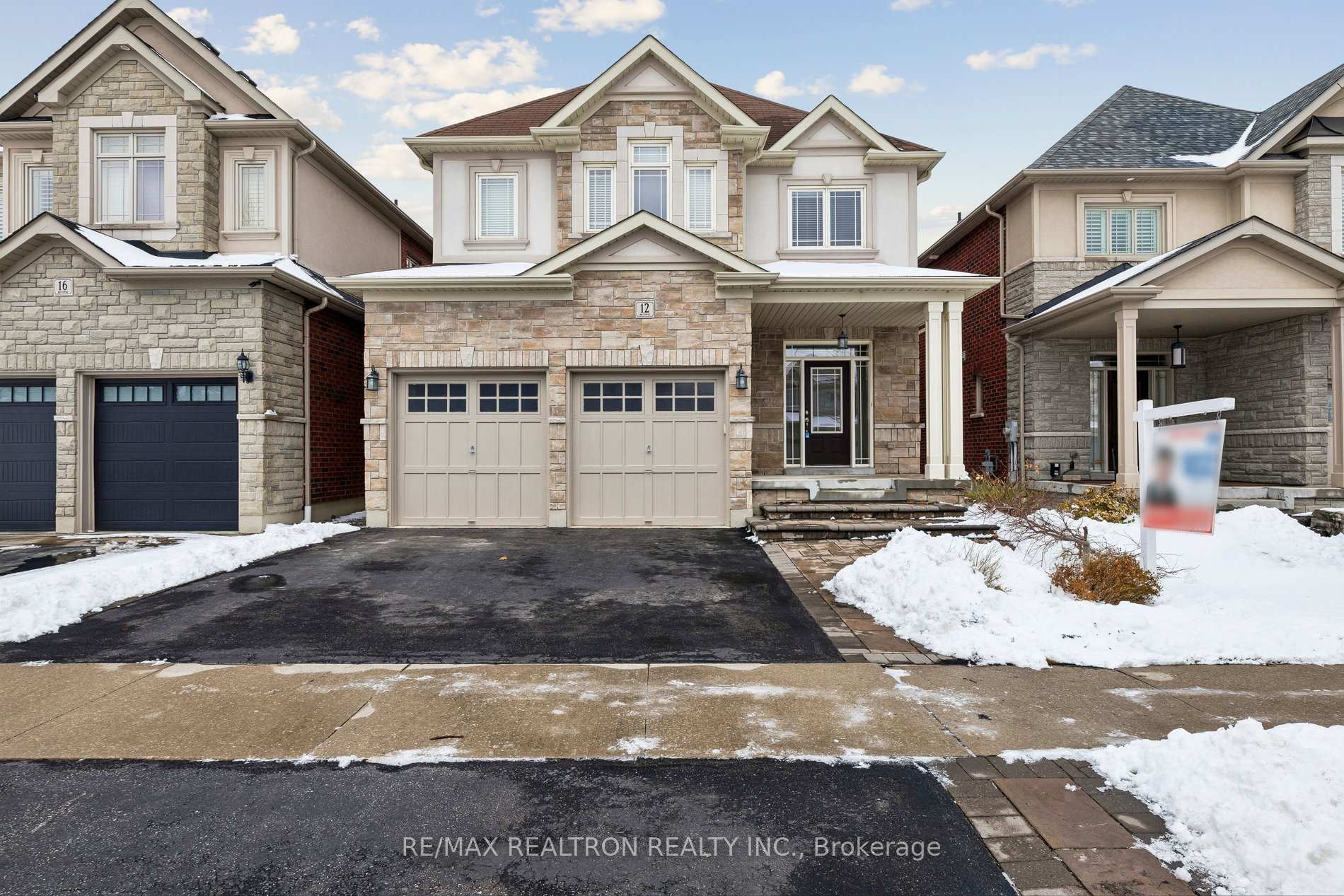 Photo 2 of 12 Promenade Drive, Whitby, Taunton North — HOMEH