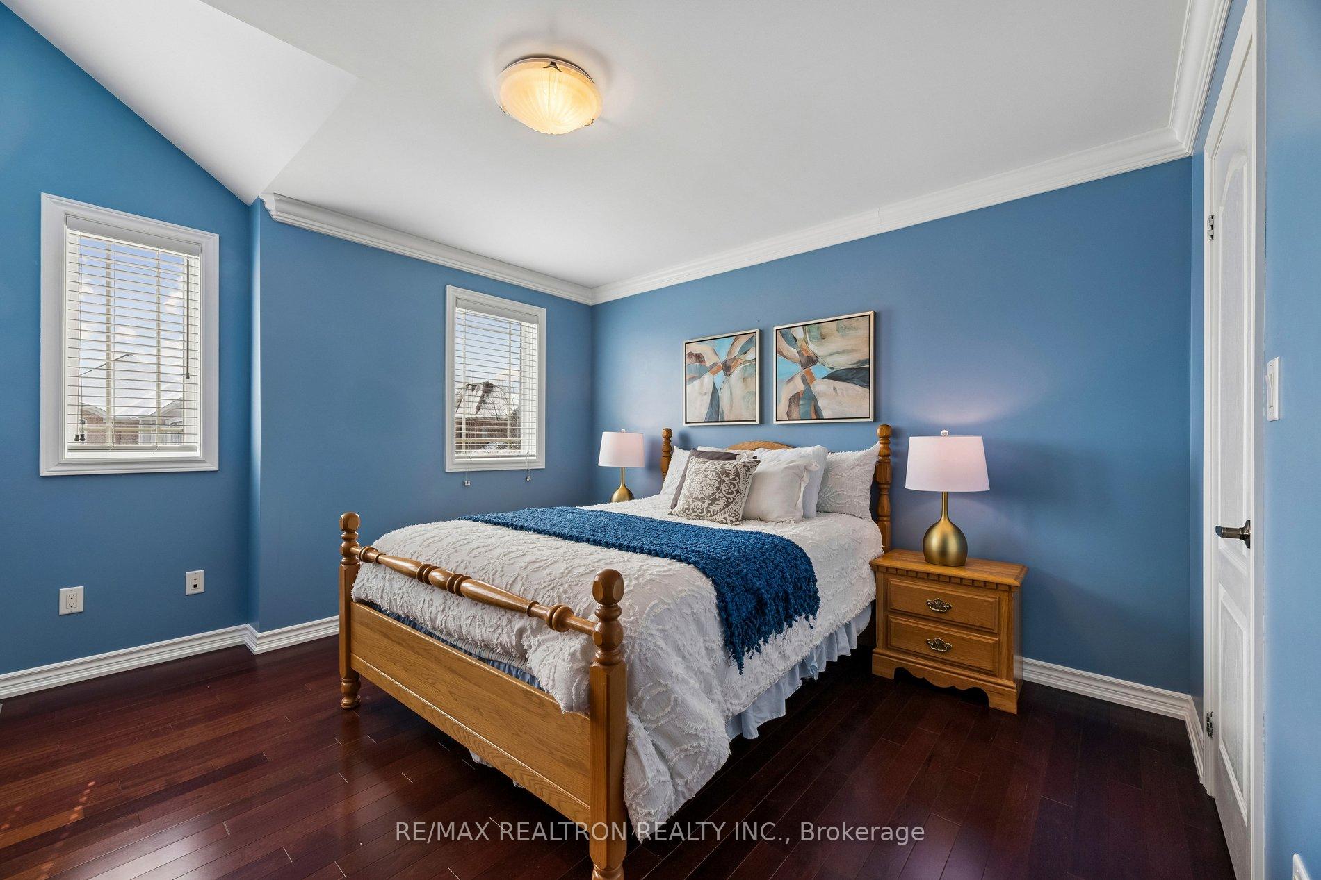 Photo 25 of 12 Promenade Drive, Whitby, Taunton North — HOMEH