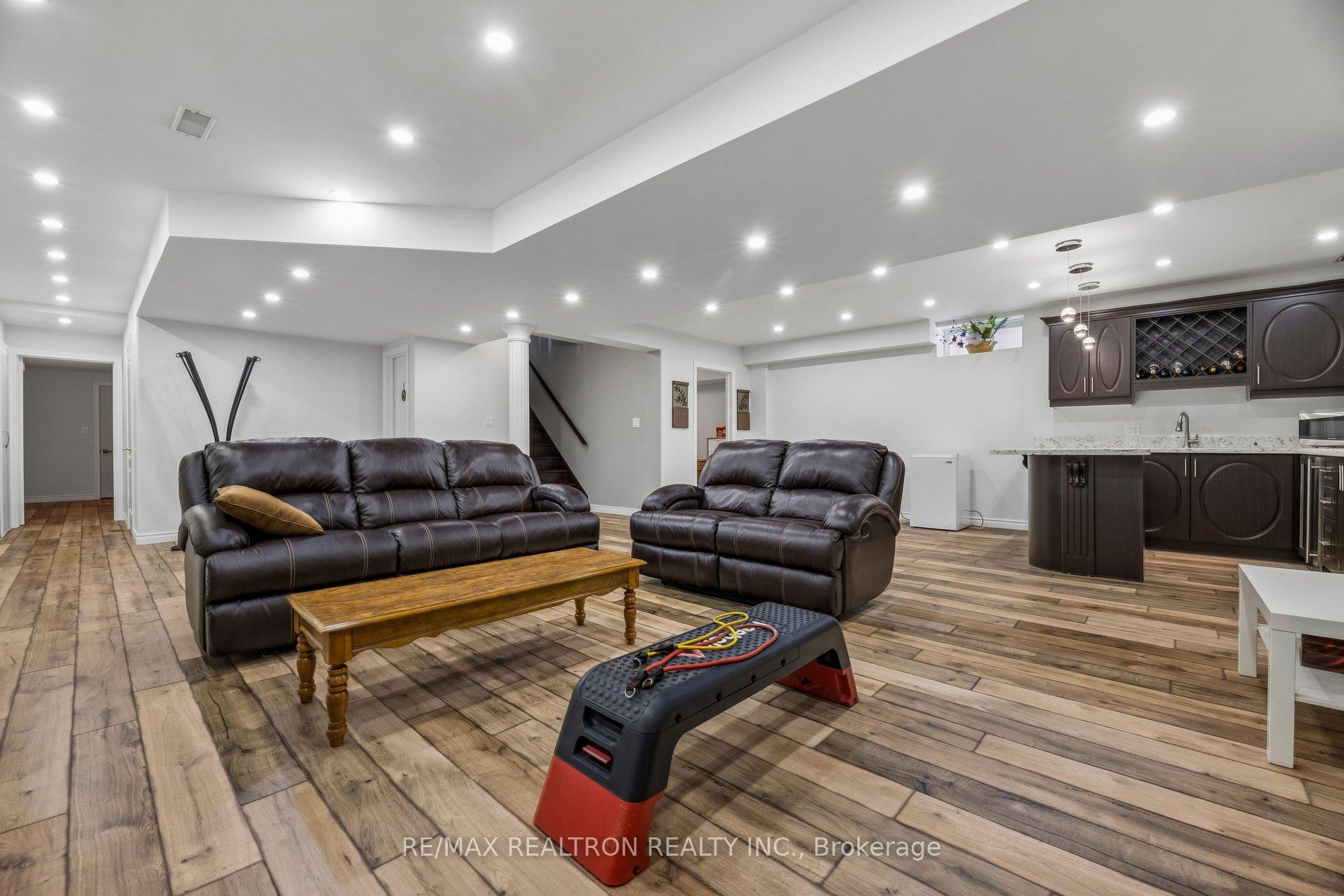 Photo 28 of 12 Promenade Drive, Whitby, Taunton North — HOMEH