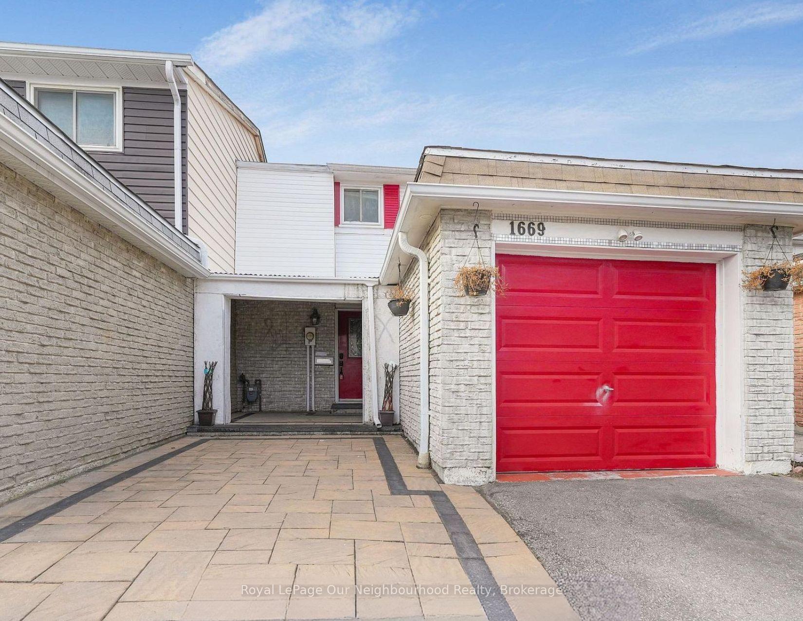 Photo 1 of 1669 Alwin Circle, Pickering, Village East — HOMEH