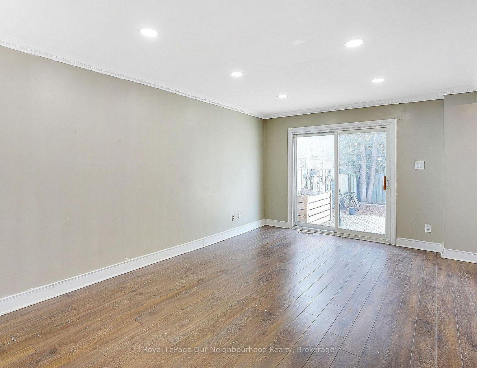 Photo 5 of 1669 Alwin Circle, Pickering, Village East — HOMEH